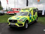 Volvo Rettungswagen aus Schweden am 12.05.17 auf der RettMobil in Fulda