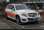 Mercedes Notruf 144 Einsatzwagen abgestellt in Bülach am 13.12.2025