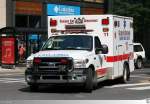 Ford F-350 Rettungswagen  Chicago Fire Department Emergency Medical Services # 11  aufgenommen am 25.