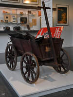 Dieser Handwagen ist Teil der Ausstellung  im Heimatmuseum  Unser Fritz  in Herne.