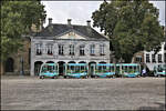 Gut besetzt waren die Stra�en Eisenbahnen am 5.9.2026 als sie im Zentrum von Maastricht wie hier auf dem Vrijthof Platz unterwegs waren.