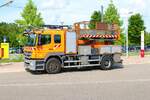 VAG Freiburg Mercedes Benz Axor Turmdrehwagen mit Zweiwegeeinrichtung am 14.07.23 in Zähringen