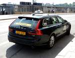 Volvo V90 als Taxi in Stockholm am 21.05.18