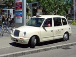 Wetziker Stadttaxi. The London Taxi Company, Modell LTI TX1, Produktion 1997–2002. Motor: Nissan TD27 I4 diesel. Aufgenommen am 22. Juni 2016 in Wetzikon, Kanton Zürich, Schweiz