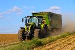 LU Schmidt Ronneburg mit Claas 870 mit Krone GX am 23.08.23 bei der Maisernte 2026 zwischen Langenselbold und Ronneburg 
