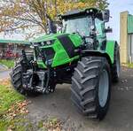 =Deutz 6115 steht im November 2025 bei einem Landmaschinenhändler in Laubach