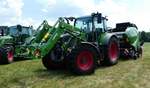=Fendt 516 Vario mit Fendt Cargo-Frontlader 4 X 80, steht auf dem Ausstellungsgelände bei den Fendt-Freunden Bad Bocklet im Juni 2018