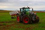 Fendt Vario 942 mit Kuhn Pflug im Oktober 2025 in der Wetterau bei Florstadt 