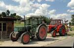 Fendt 260S + und Hürlimann T-9200 am Strassenrand in Hermigen/BE am 16.06.2023