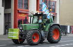 FENDT FAVORIT 512 C Traktor am 26.11.19 Nähe Brandenburger Tor Berlin.