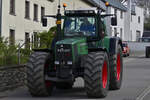 Fendt Favorit 818, machte bei der Télévie Rundfahrt im Norden von Luxemburg mit. 21.04.2025