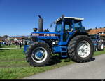 Blauer Ford 8630 zu Besuch am Oldtimer Treffen in Lüterswil/SO am 31.08.2025