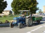 Ford 4610 Traktor unterwegs in Pals (Spanien) am 01.10.2014