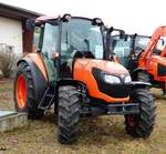 =Kubota M6060 steht im Februar 2017 bei der Hessischen Landwirtschaftsausstellung in Alsfeld