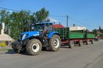 New Holland Schlepper in Dombrad, 23.5.16