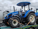 =New Holland T4.75 auf dem Weg zu seinem k�nftigen Arbeitsplatz, 07-2026