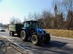 NEW-HOLLAND TL70A auf der B124 bei Bad-Zell; 150310