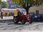 Oldtimer Traktor Bucher unterwegs in Bremgarten AG am 18.10.2014