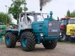 Traktor Charkow T150K bei der Brala in Paaren.
