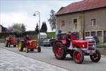 Gleich 3 David Brown Traktoren beim Umzug zum  Baurefest  fotografiert.  14.04.19
