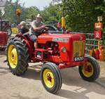 David Brown 850, nahm an der Rundfahrt beim Traktortreffen in Keispelt teil. 09.08.2026