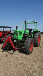 Deutz 10006 steht im August 2015 am Baiersröder Hof