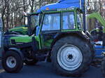 Ein Deutz-Fahr D 7207 C Traktor (Produktionszeitraum: 1980–1984) am 08.01.24 Großer Stern Berlin bei der Demo der Landwirte.