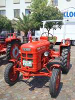 Fahr D90, die Firma baute bis 1962 Traktoren,
von dem Typ wurden von 1953-56 4260 Stück gebaut,
1-Zyl.4-Takt Diesel, 905ccm, 12PS,
Oldtimertreffen Gundelfingen/Brsg.
Juni 2010