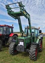Fendt Farmer 308 LSA, BJ 1998, 86 PS, mit Frontlader, aufgenommen beim Gromperefest in Binsfeld.