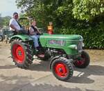 Fendt Farmer 2D, machte bei der Rundfahrt, beim Traktorentreffen in Keispelt mit. 09.08.2026
