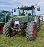 Fendt Favorit 515 C, BJ 1996, aufgenommen beim Gromperefest in Binsfeld.
