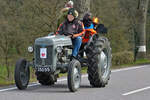 Ferguson Traktor war als Teilnehmer bei der Rundfahrt nahe Brachtenbach am Ostermontag mit dabei.
