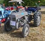 Auch dieser Ferguson TED 20, BJ 1953, 25 PS, 4 Zyl, 2000 ccm, war beim Traktorentreffen in Keispelt zu sehen.