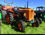 Oranger Fiat 411R zu Besuch am Oldtimer Treffen in Lüterswil/SO am 31.08.2025