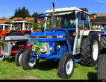 Blauer Ford 2910 zu Besuch am Oldtimer Treffen in Lüterswil/SO am 31.08.2025