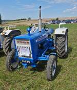 Ford 3000, BJ 1970, 14 PS, war zum Gromperefest in Binsfeld gekommen.
