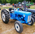 Fordson Dexta, BJ 1959, 2348 ccm, 34 PS, aufgenommen beim Oldtimertreffen in Warken. 19.07.2026