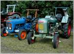 Diese beiden Traktoren, ein Fordson Super Dextra und ein Hatz habe ich in Prüm beim Oldtimertreffen am 01.08.2010 fotografiert.