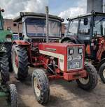 =IHC 353, präsentiert bei der Oldtimerausstellung der Traktorfreunde Wiershausen am Klostergut Hilwartshausen, 05-2023