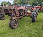 International Farmall F20. Der F-20 war ein klassischer mittelgro�er Traktor f�r den Reihenanbau, der zwischen 1932 und 1939 von International Harvester gebaut wurde. Insgesamt verlie�en rund 154.000 Traktoren dieses Typs die Werkshallen in Rock Isla ...