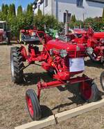 IHC Farmall CUB, BJ 1955, 13 PS, 4 Zyl, 983 ccm, aufgenommen beim Oldtimertreffen in Nocher.