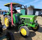 =John Deere 1020, präsentiert bei der Oldtimerausstellung der OLDTIMERFREUNDE OHMTAL in Dannenrod, 09-2025