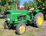 =John Deere - Lanz 500 steht bei der Oldtimerveranstaltung der OLDTIMERFREUNDE OHMTAL in Dannenrod, 09-2025