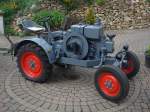 Kramer-Traktor, Baujahr 1940,  1-Zyl.Diesel, 1640ccm, 20PS,  gesehen im Kaiserstuhl, Mai 2010,