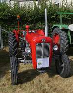 Massey Ferguson 35, BJ 1961, 3 Zyl, 2500 ccm, aufgenommen beim Traktorentreffen in Keispelt.
