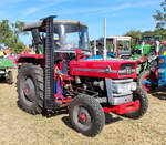 =MF 133, gesehen bei der Oldtimerausstellung der OLDTIMERFREUNDE OHMTAL in Dannenrod, 09-2025