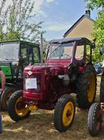 Nordhausen Famulus 36, BJ 1963, 33 PS, 2 Zyl, war zum Traktorentreffen nach Keispelt am 09.08.2026 gekommen.