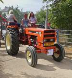 Renault 651, BJ 1976, 65 PS, 4 Zyl, 3770 ccm, ist bei der Rundfahrt beim Traktorentreffen in Keispelt mitgefahren. 09.08.2026