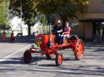 Unbekannter Oldtimer Traktor unterwegs in Bremgarten AG am 18.10.2014