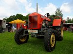 STEYR, der Baumuster Reihe 185a hat einen Hubraum von 3991ccm, und bringt ein Eigengewicht von 2800kg auf die Waage; 160515